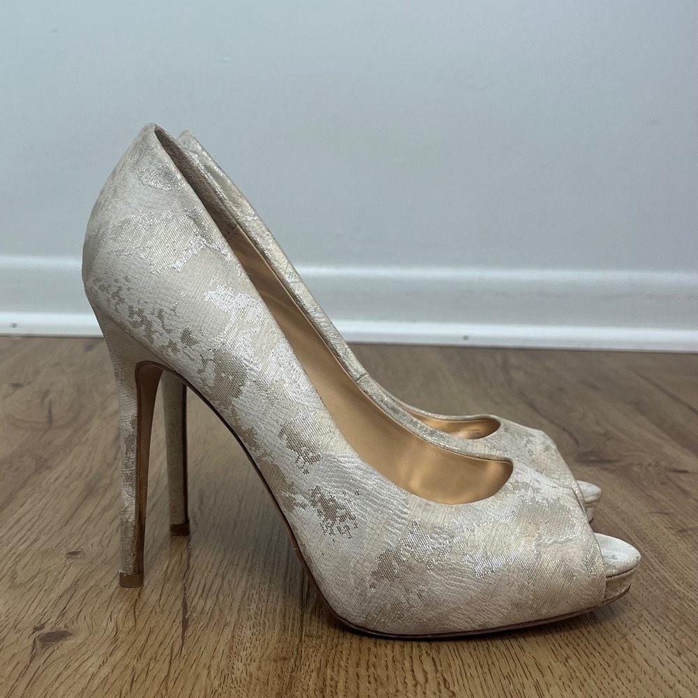Badgley Mischka Champagne Gold Brocade Peep Toe Stiletto Heels‎ Wedding Shoes 7